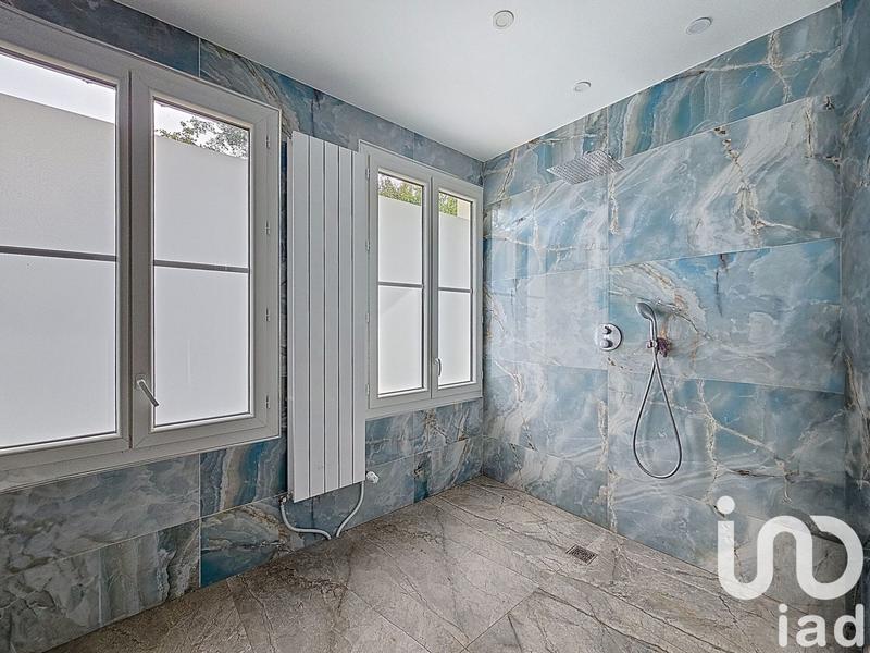 Maison - 194 m² - 6 pièces