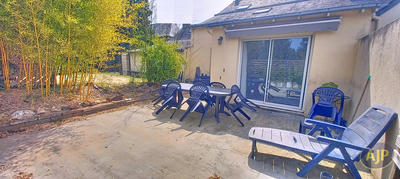 Maison - 140 m² - 9 pièces