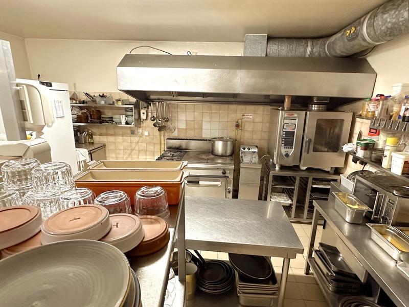 Fonds de commerce - 700 m²