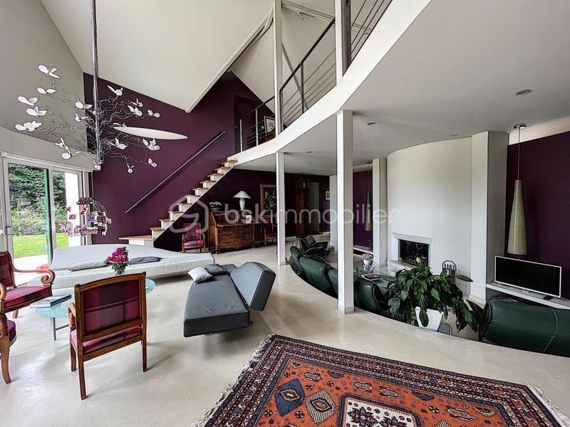 Maison d'architecte - 255 m² - 6 pièces