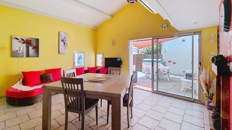 Villa - 90 m² - 5 pièces