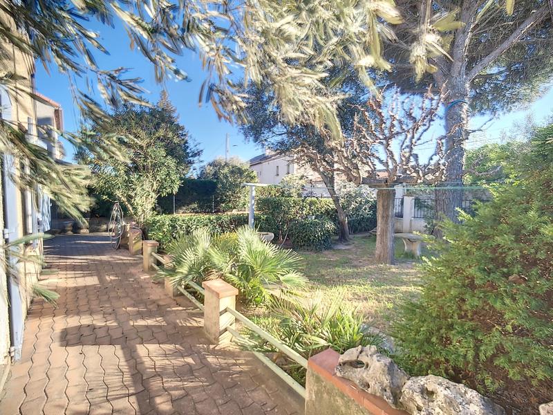 Maison traditionnelle - 100 m² - 5 pièces