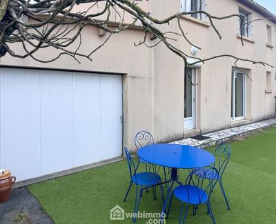 Maison de village - 90 m² - 5 pièces