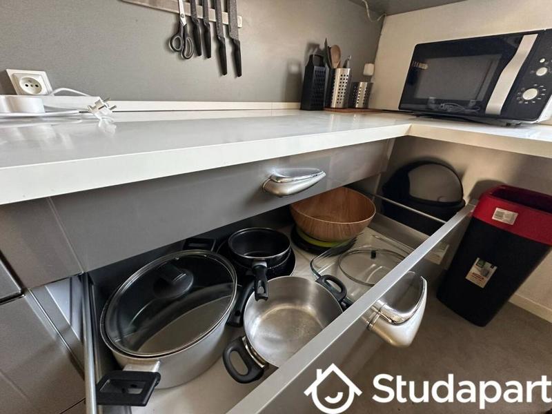 Chambre - 15 m² - 1 pièce