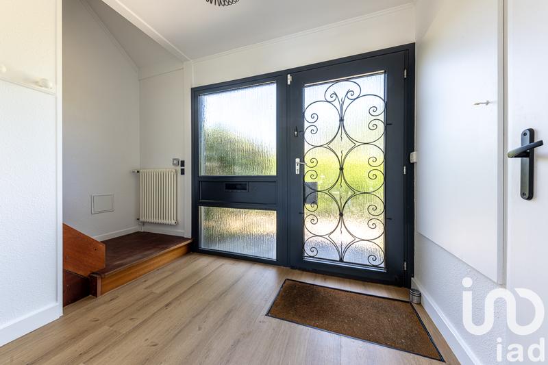 Maison - 290 m² - 9 pièces