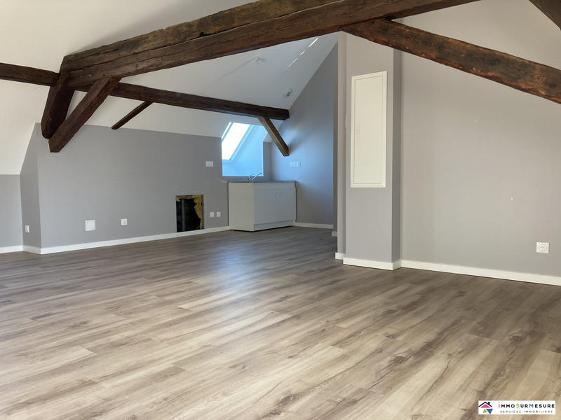 Appartement - 90 m² - 4 pièces