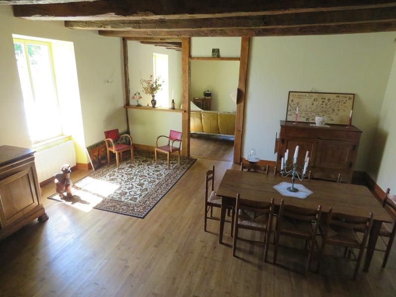 Maison - 250 m² - 6 pièces