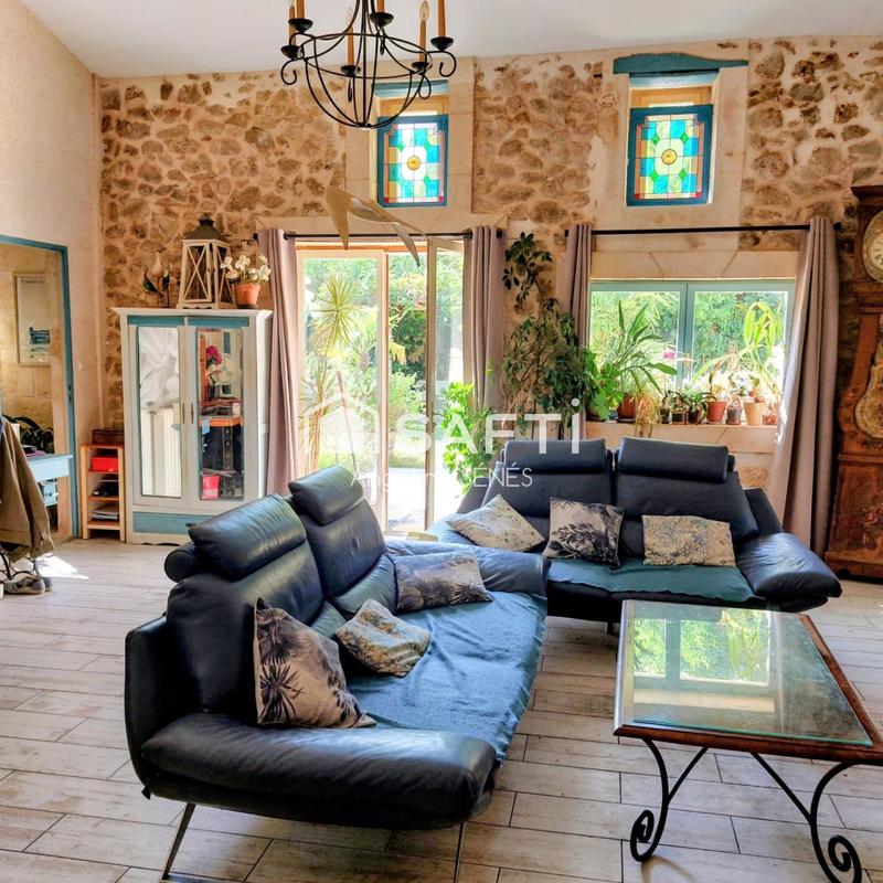 Maison - 195 m² - 7 pièces