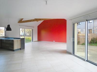 Maison - 137 m² - 5 pièces