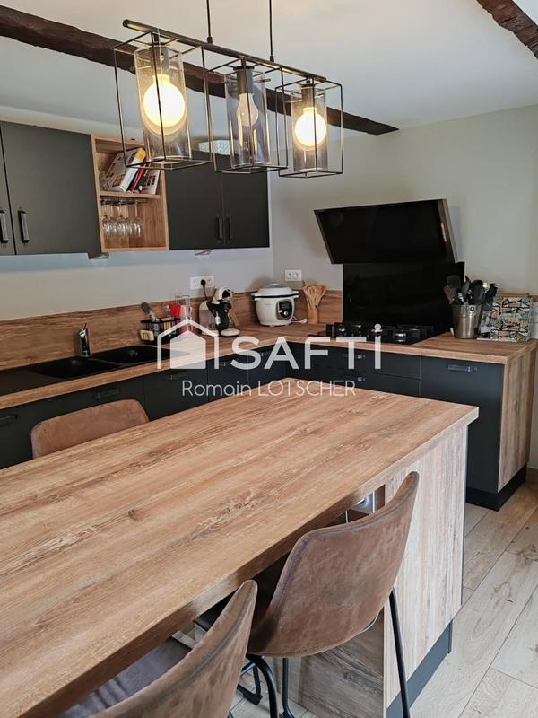 Maison - 240 m² - 6 pièces