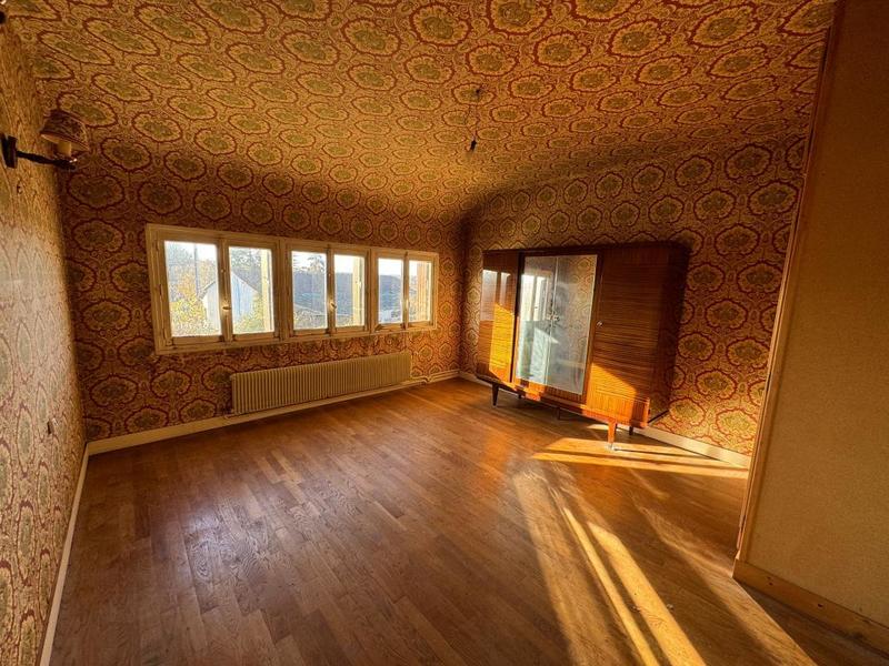 Maison - 121 m² - 6 pièces