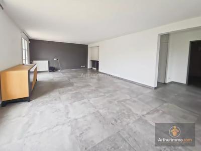 Maison - 160 m² - 7 pièces