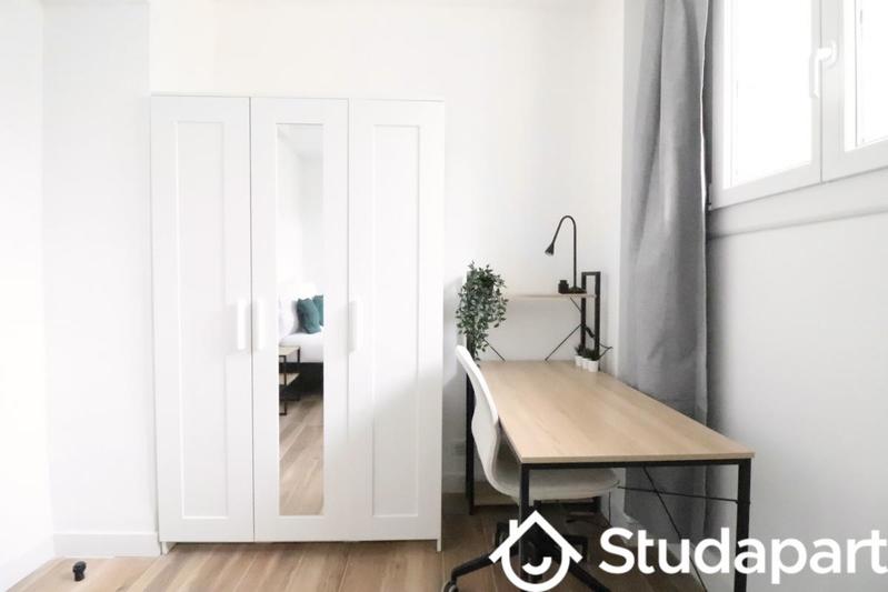 Chambre - 12 m² - 1 pièce