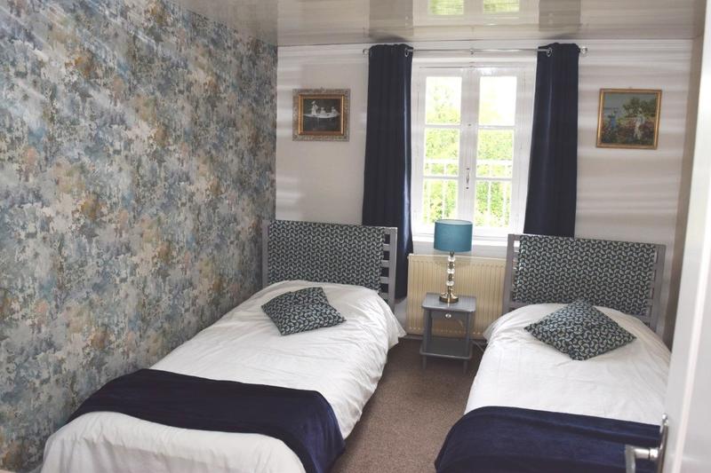 Maison - 168 m² - 8 pièces