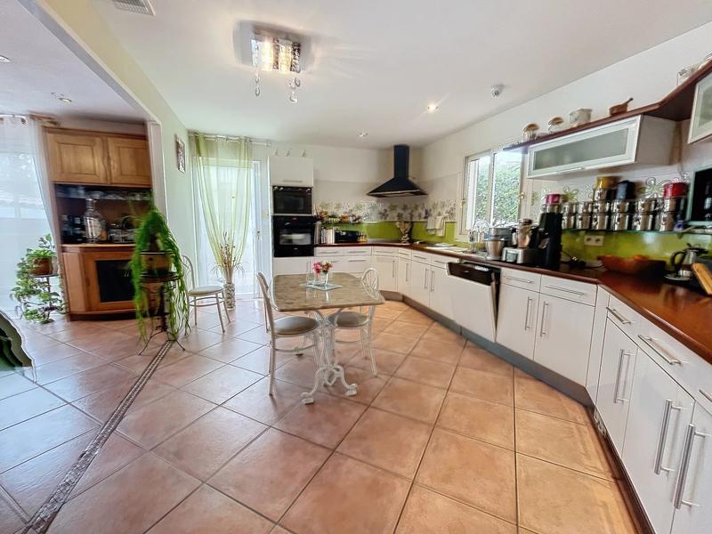 Villa - 135 m² - 5 pièces