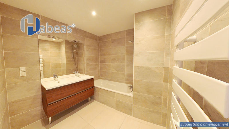 Appartement - 81 m² - 4 pièces