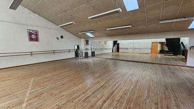 Local commercial - 400 m² - 7 pièces