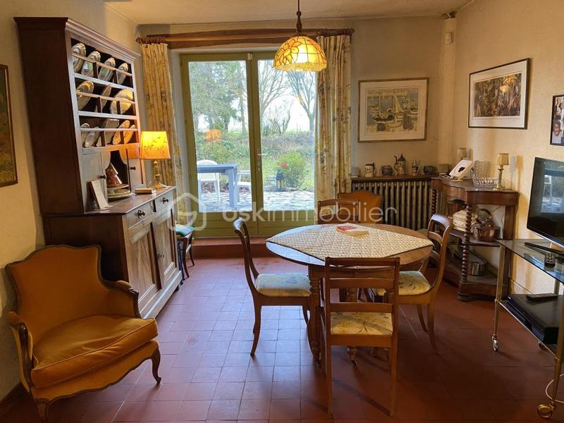 Corps de ferme - 240 m² - 10 pièces