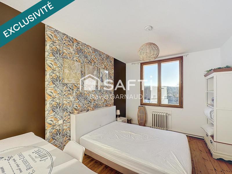 Propriété - 310 m² - 10 pièces