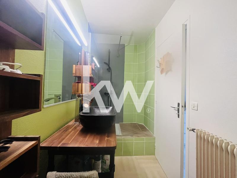 Appartement - 99 m² - 5 pièces