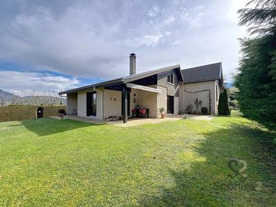 Maison - 176 m² - 6 pièces