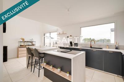 Maison - 110 m² - 5 pièces