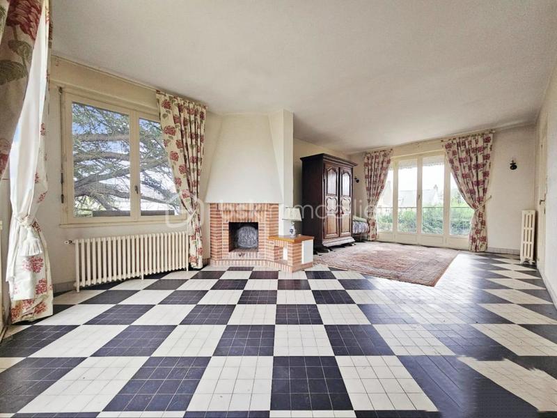 Maison traditionnelle - 94 m² - 5 pièces