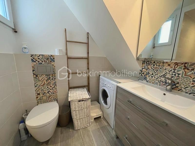 Maison traditionnelle - 75 m² - 4 pièces