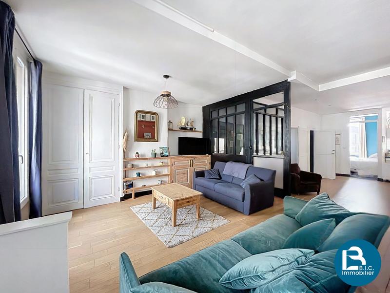 Appartement - 97 m² - 4 pièces