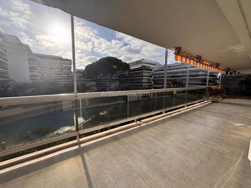 Appartement - 81 m² - 3 pièces