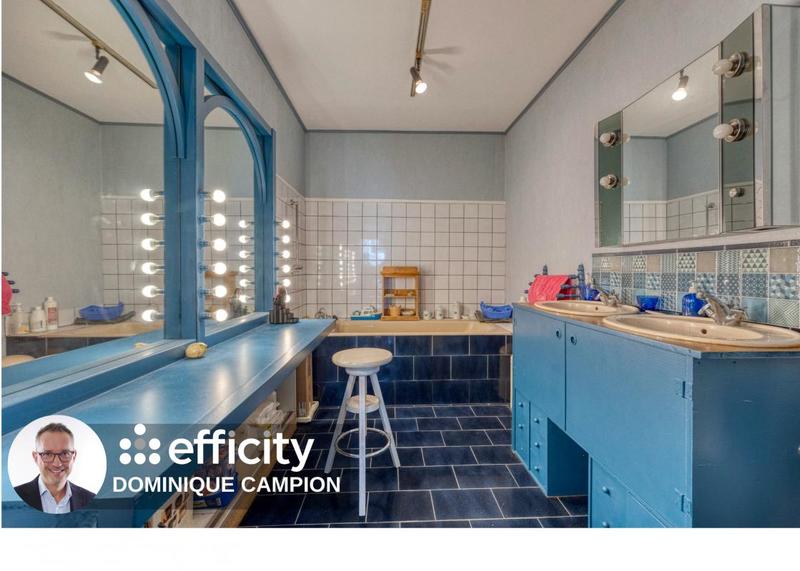 Villa - 196 m² - 8 pièces