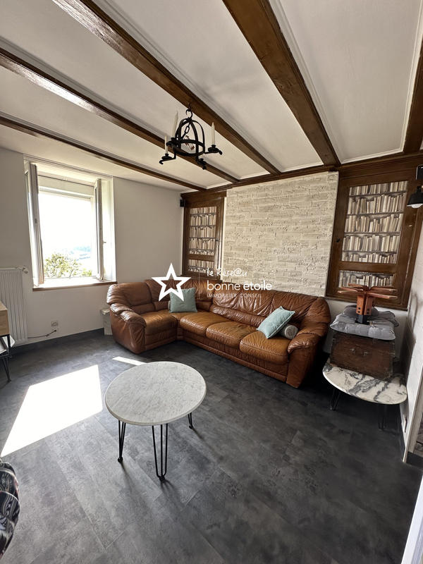 Maison - 230 m² - 10 pièces