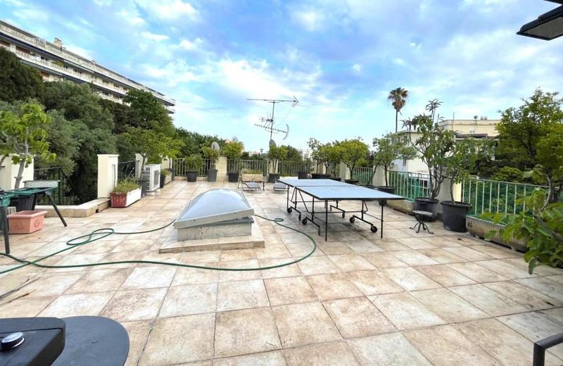 Appartement - 96 m² - 4 pièces