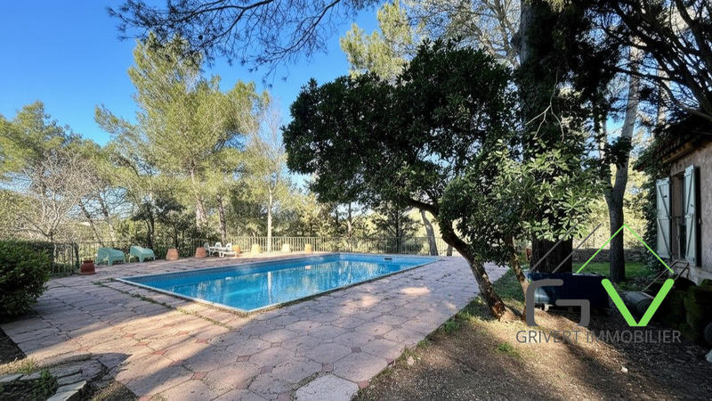 Villa - 140 m² - 5 pièces