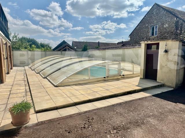 Maison traditionnelle - 180 m² - 6 pièces