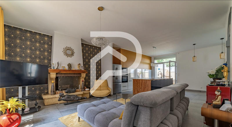 Maison - 140 m² - 4 pièces