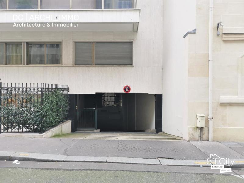 Parking / Garage - 13 m²