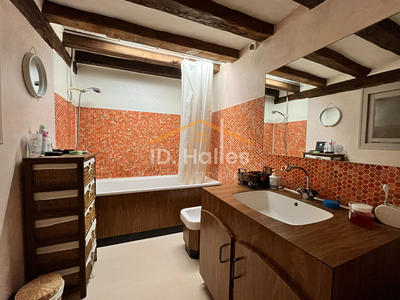 Maison - 209 m² - 8 pièces