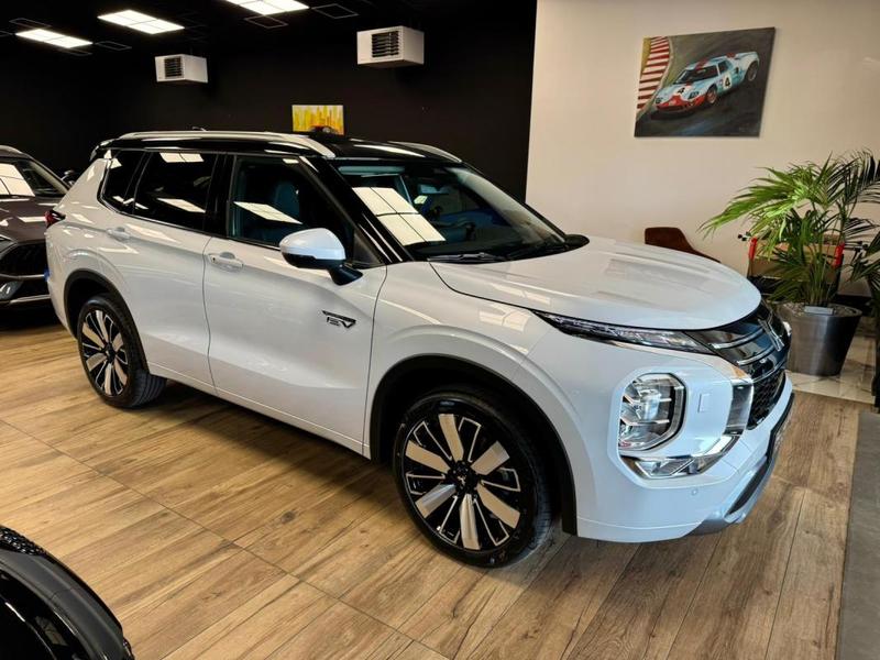Mitsubishi Outlander Phev IV 2.4 Mivec 306 4wd Instyle