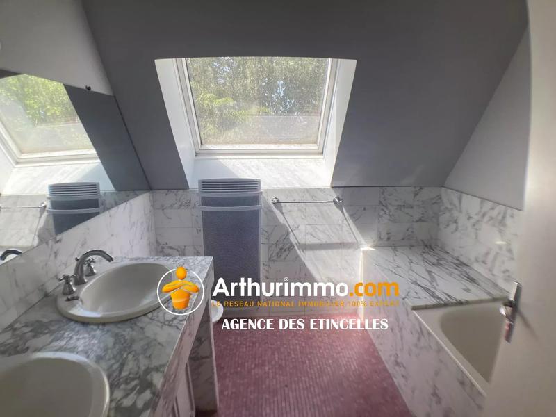 Maison - 151 m² - 6 pièces