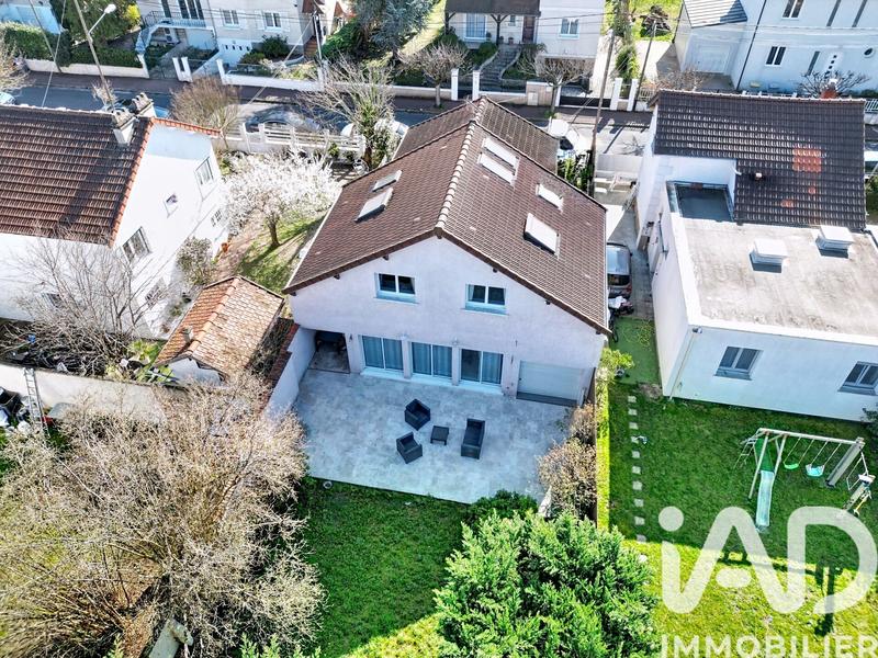 Maison - 154 m² - 7 pièces