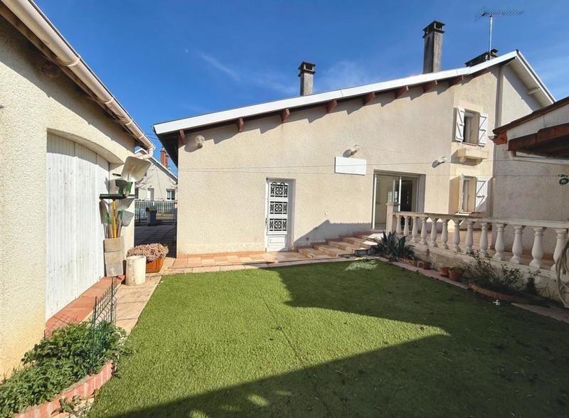 Maison - 95 m² - 5 pièces