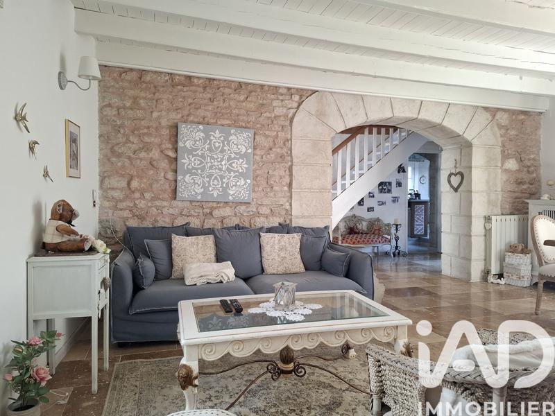 Maison - 180 m² - 6 pièces