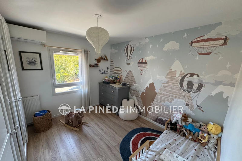 Appartement - 83 m² - 4 pièces