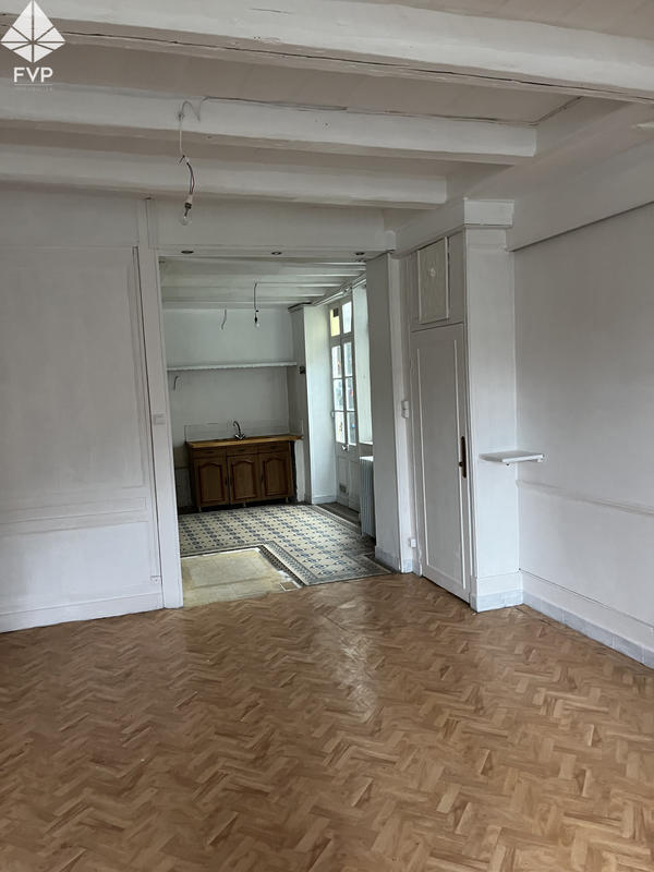 Maison - 97 m² - 6 pièces