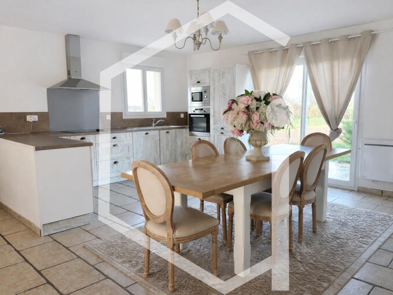 Maison - 105 m² - 4 pièces