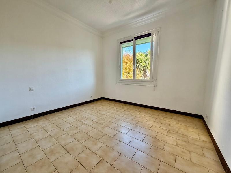 Maison - 99 m² - 5 pièces