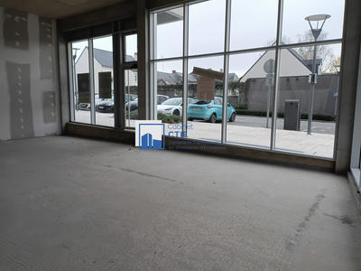 Local commercial - 143 m²