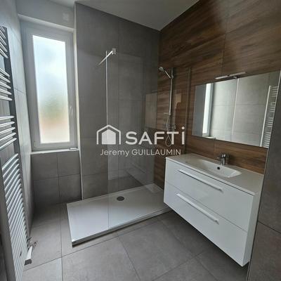 Maison - 83 m² - 4 pièces