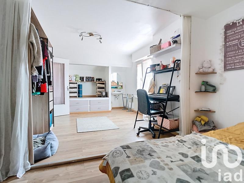 Maison - 182 m² - 7 pièces